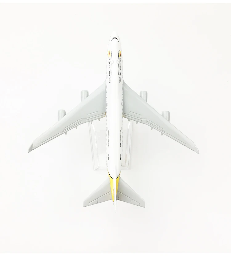

16cm 1:400 scale Brunei airlines plane model Boeing 747 Airbus diecast with stand for gifts collections