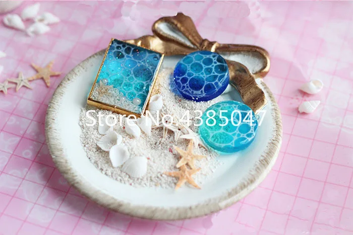 Форма для заливки ювелирных изделий из смолы прозрачная белая рябь в воде 1 шт. |