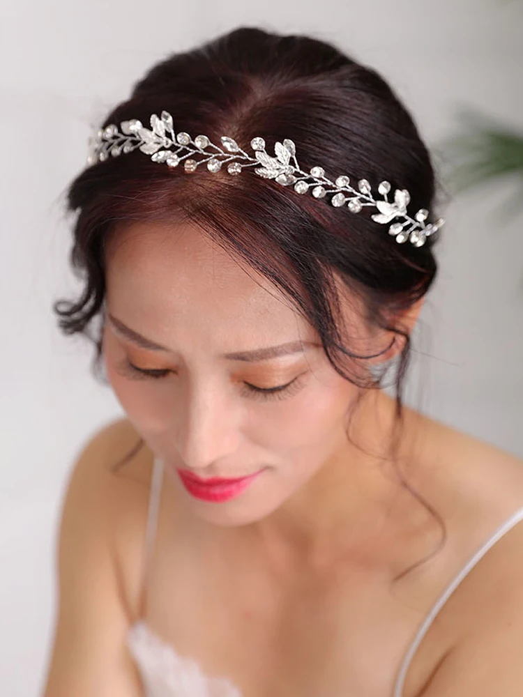 Минималистичная повязка на голову с серебряными листьями свадебные украшения