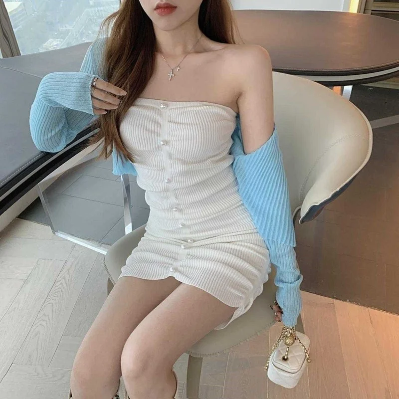 Женский комплект из двух предметов облегающее платье футляр и вязаное пальто в