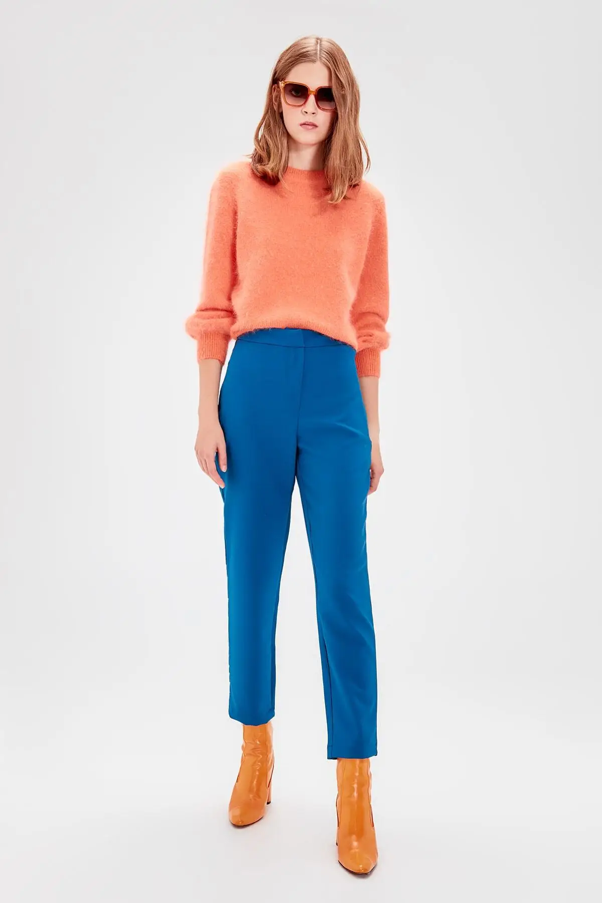 Trendyol бензиновые узкие брюки с колокольчиками TWOAW20PL0060