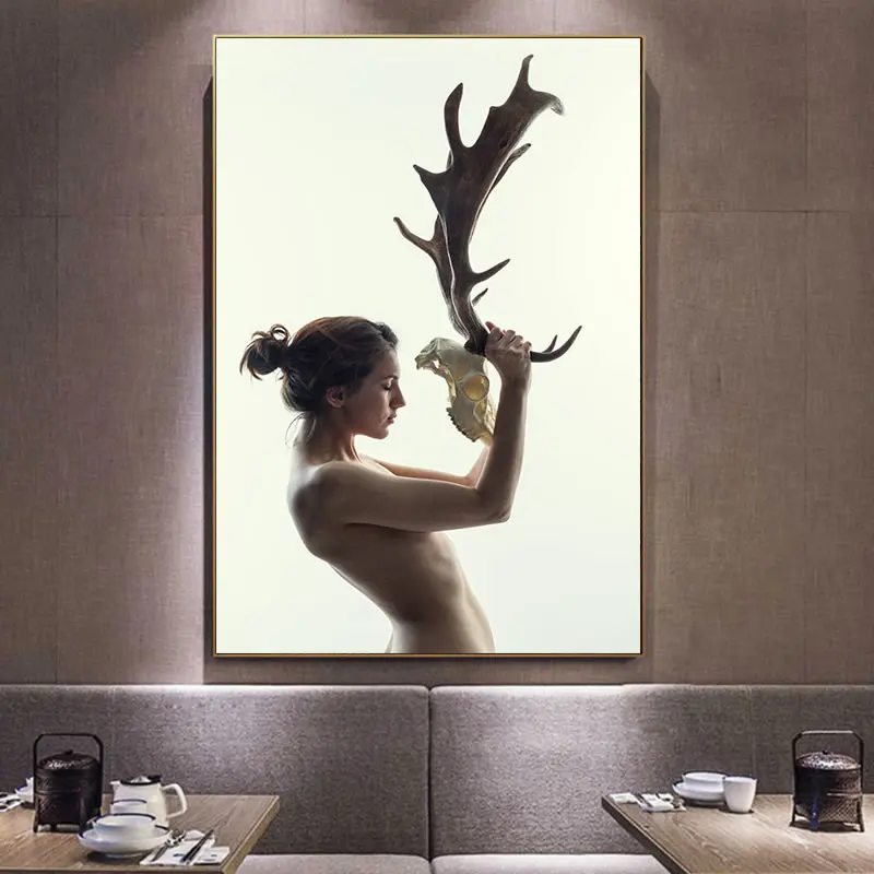Голая женщина и Олень Маска с костью абстракция настенная живопись холст плакат
