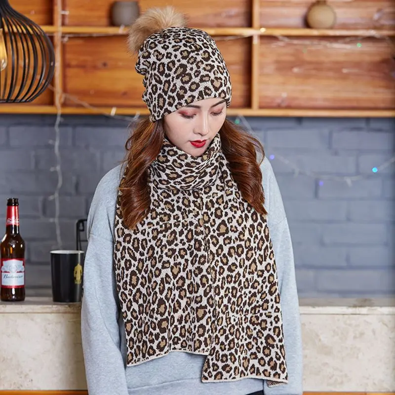 

Womens Scarf Hat 2 Pieces Set Thicken Knitted Warm Cuffed Beanie Skull Cap with Fluffy Pompom Vintage Leopard Printed Long H9ED