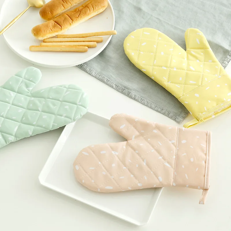 

Microwave Oven Gloves Household Thickened Silicone Heat-resistant Baking Heat-insulating Anti-scalding Gloves
