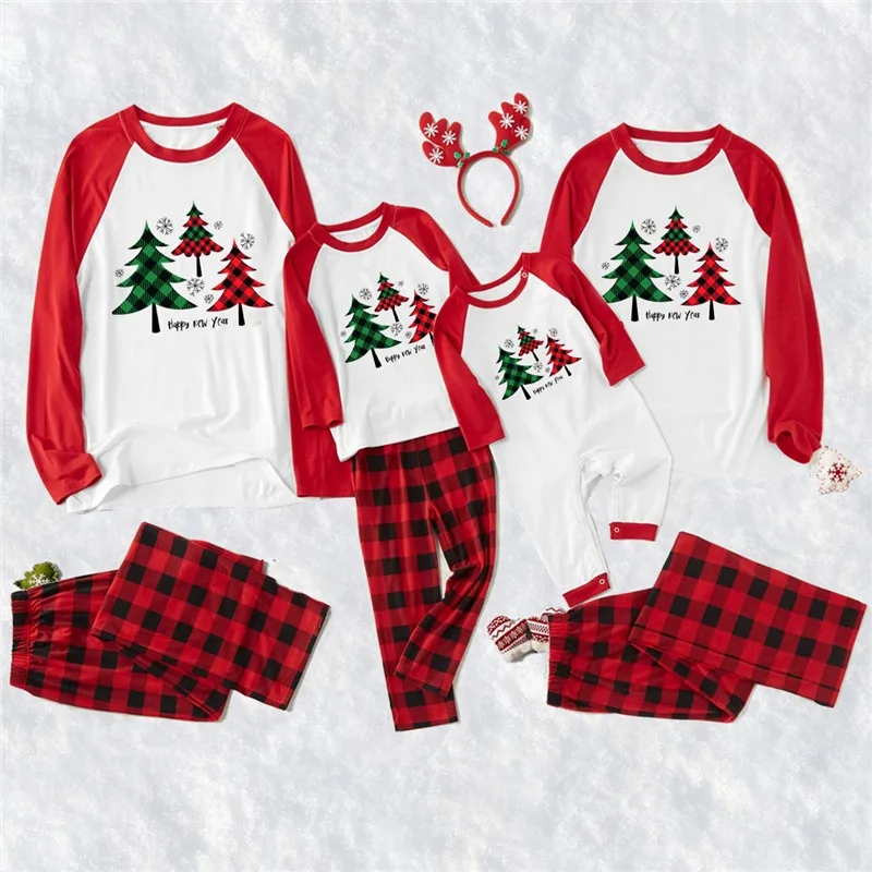

New 2021 Christmas Family Matching Pajamas Outfits Mother Kids Clothing Sets Baby Romper Dad Son Home Clothes Family Look Pijama