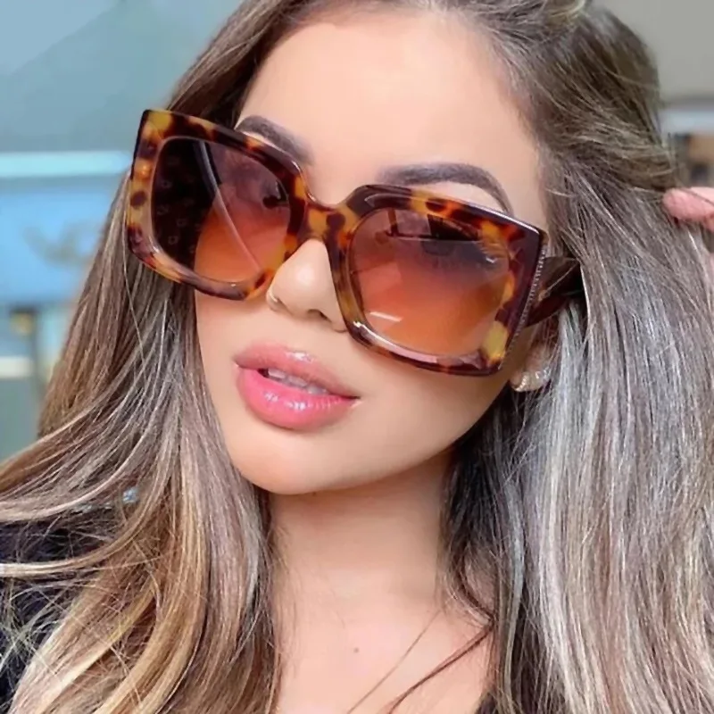 

European and American trend big frame sunglasses women square bright black net red same sunglasses ins modern glasses men
