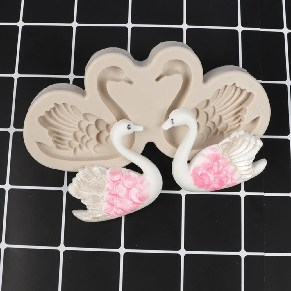 

3D Silicone Mold Creative Swan Shape Fondant Cake Decoration Mousse Dessert Handmade Soap Chocolate Mold