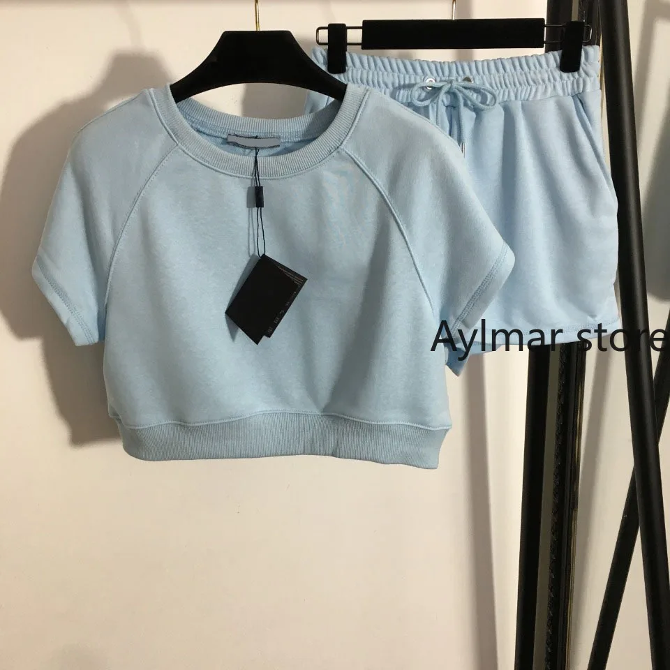 

High quality 2021 spring and summer new round neck short sleeve T-shirt + Elastic Waist Shorts designer top fashion women's suit