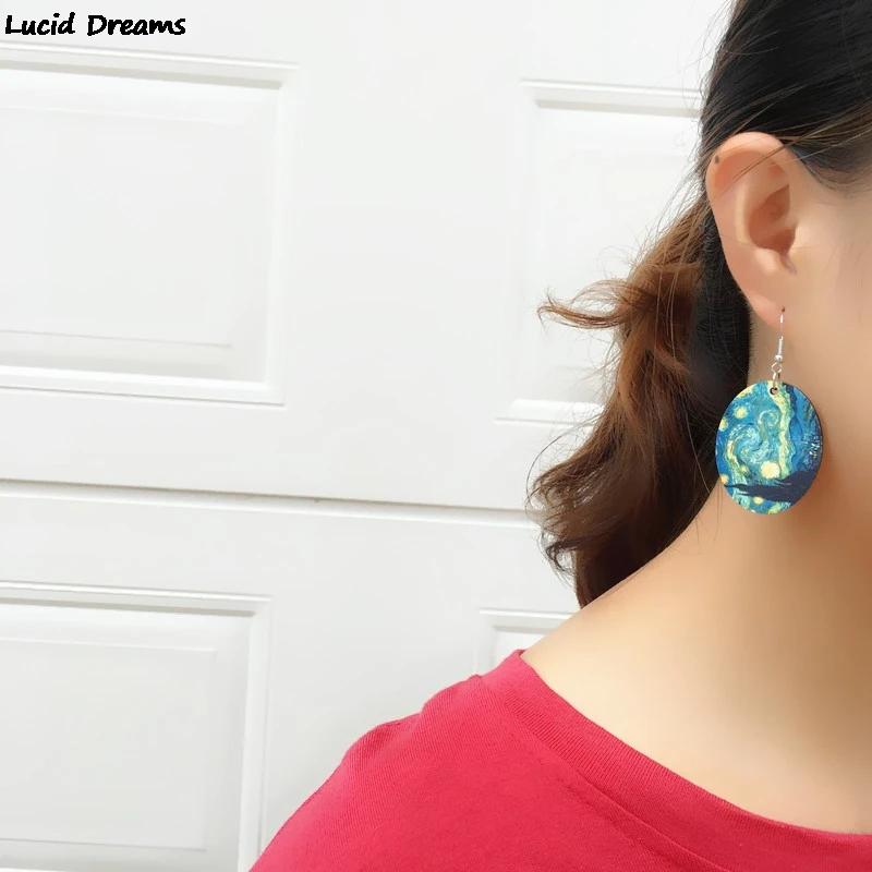 Retro Oil Painting Art Van Gogh Starry Night Mona Lisa Drop Earrings Vermee Women Wood Vintage Earrings Fashion Jewelry Bijoux