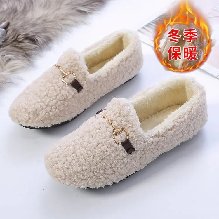 

Chain lambswool flats moccasins femme slip on plush winter ladies shoes curly furry loafers women creepers zapatos plus size 40