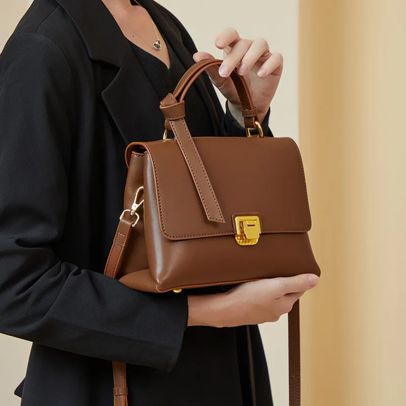 

2021 new bag autumn and winter tide leather women's bag shoulder messenger bag fashion wild large-capacity handbag