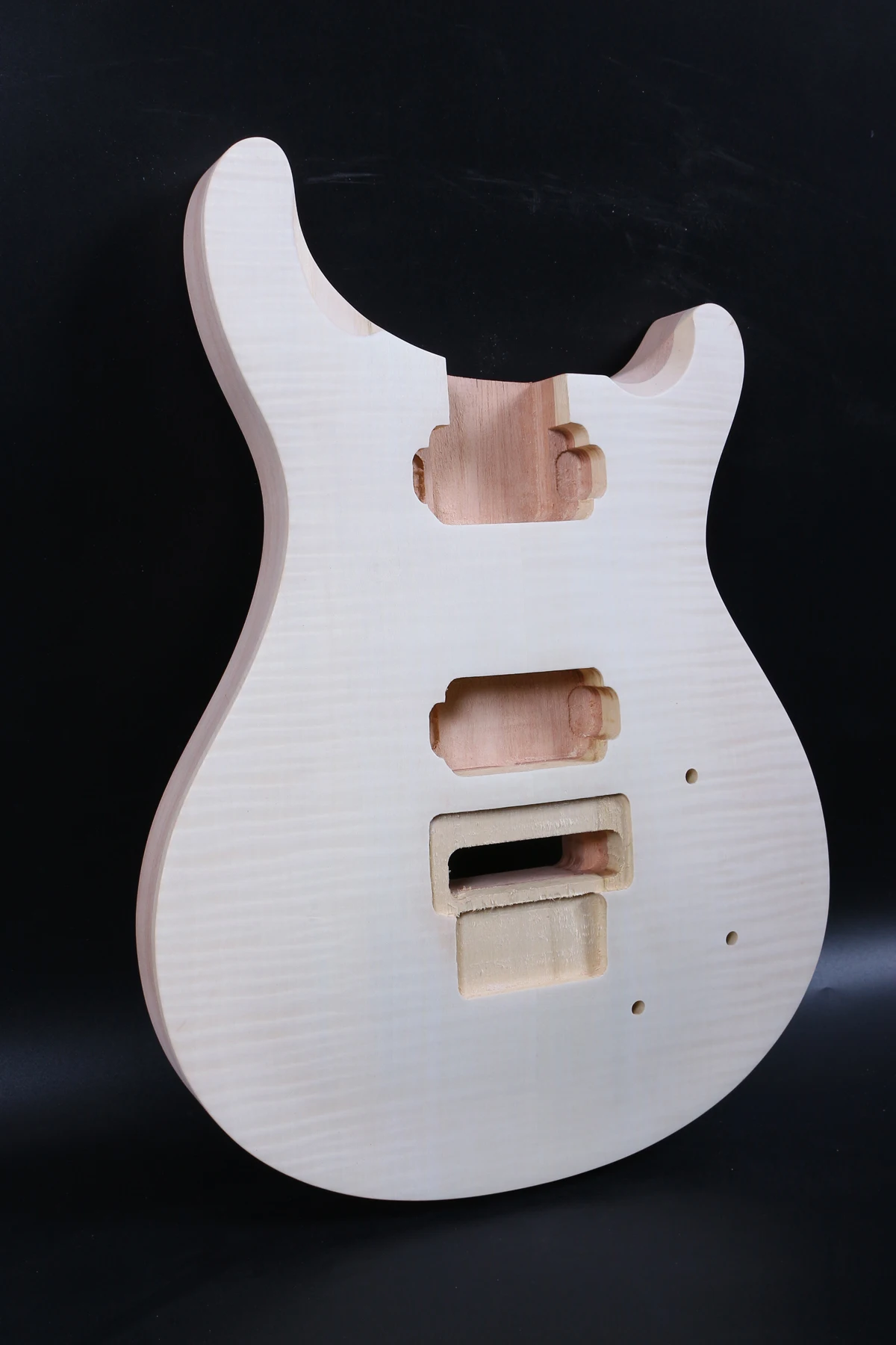 

Unfinished electric guitar body Mahogany body maple top