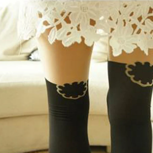 

Women's Socks & Hosiery