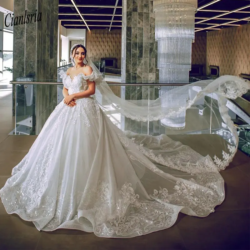 

Новейшее бальное платье с открытыми плечами и кристаллами с аппликацией, свадебное платье с вуалью для невесты, платье для венчания со шлей...