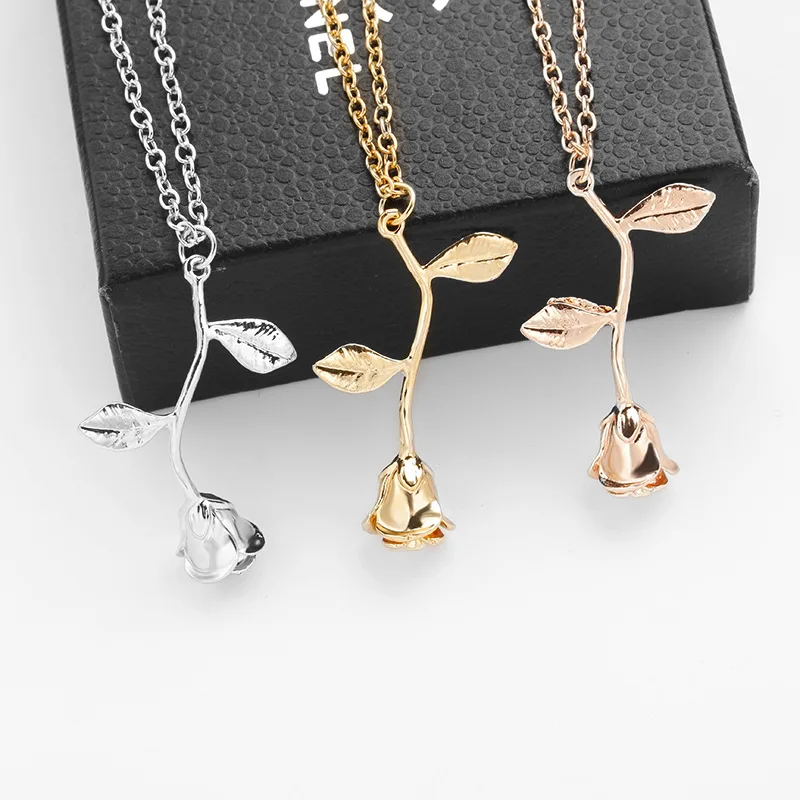 

Delicate Three-Dimensional Hollow Rose Pendant Necklace