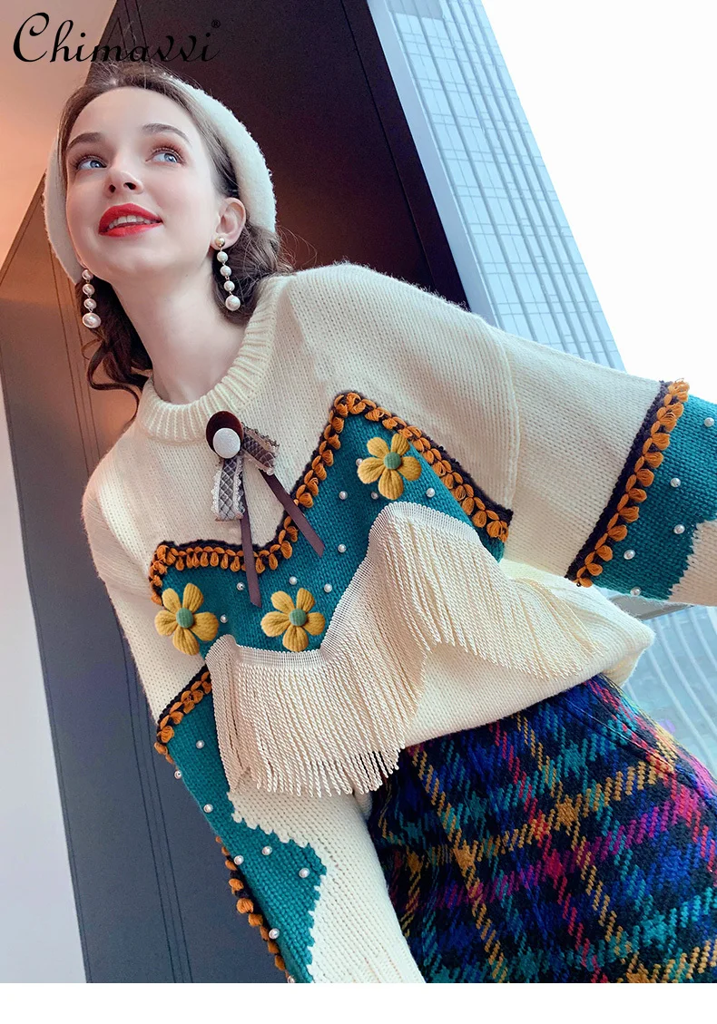 

2021 Early Autumn Tassel High Street Loose Outer Wear Sweater Women High Waist Plaid Mini Skirt Female Two Pieces Skirt Set
