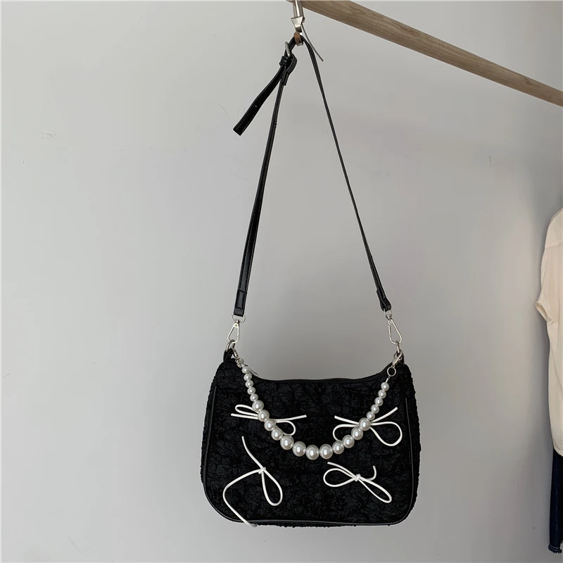 

Black Pleated Women Shoulder Messenger Bags Vintage Bowknot Ladies Baguette Underarm Bag Pearl Chain Cool Girls Purse Handbags