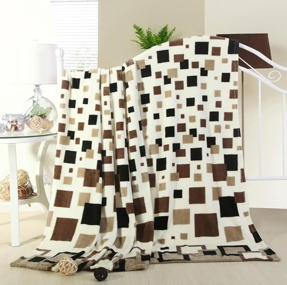 

7 Free shipping king/queen/full size Home Textile Fashion plaid The warm coral fleece blankets on the bed throw bedclothes