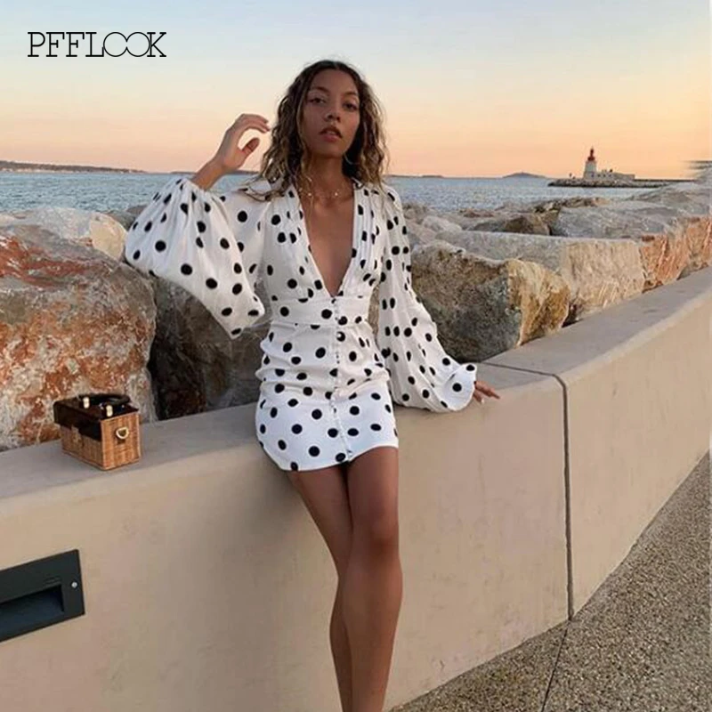 Осеннее черное платье в горошек PFFLOOK женское облегающее мини с глубоким V