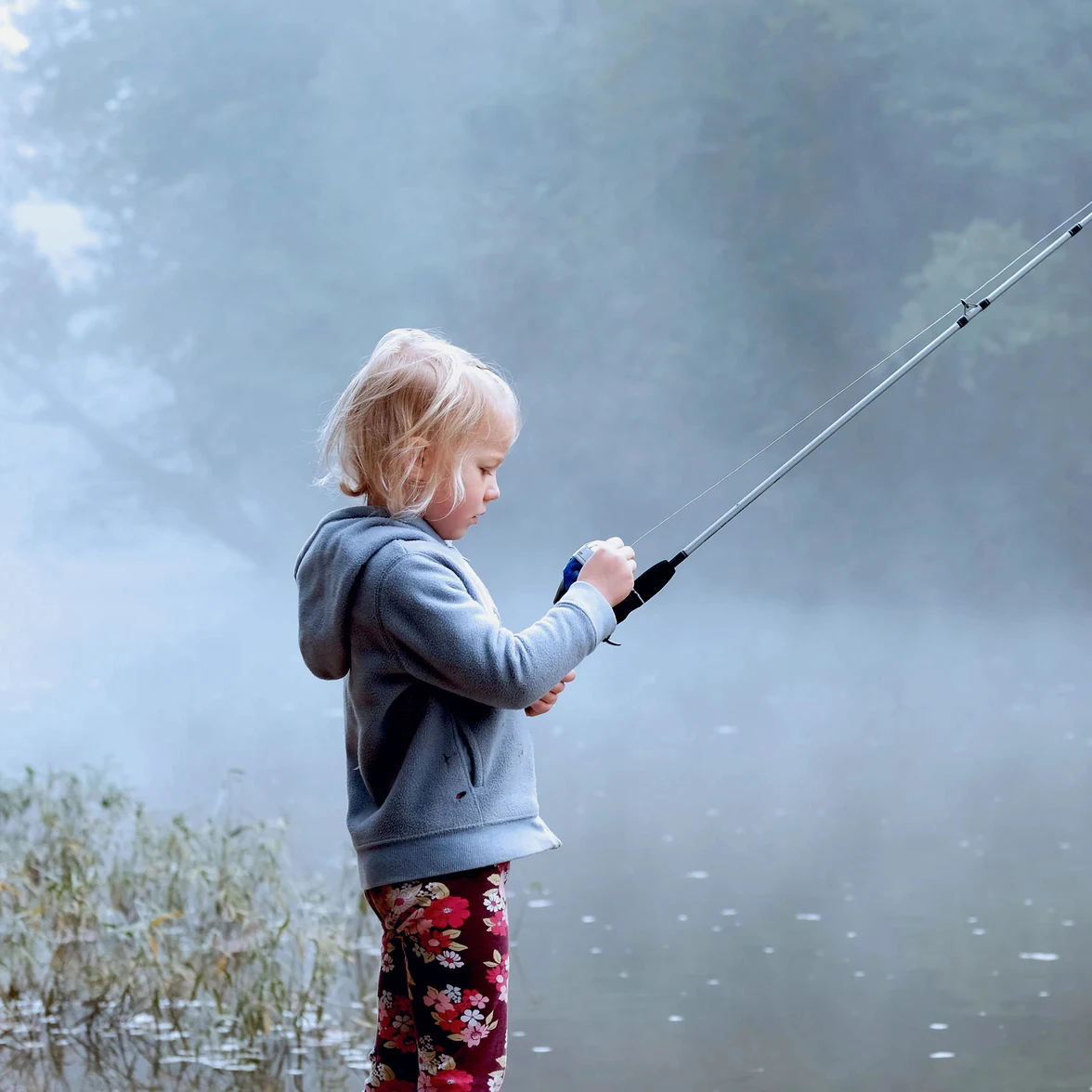 

Kids Fishing Rod, Portable Telescopic Fishing Rod and Reel Combo Kit - with Fishing Reel Full Tackle Box for Boys, Girls,Youth