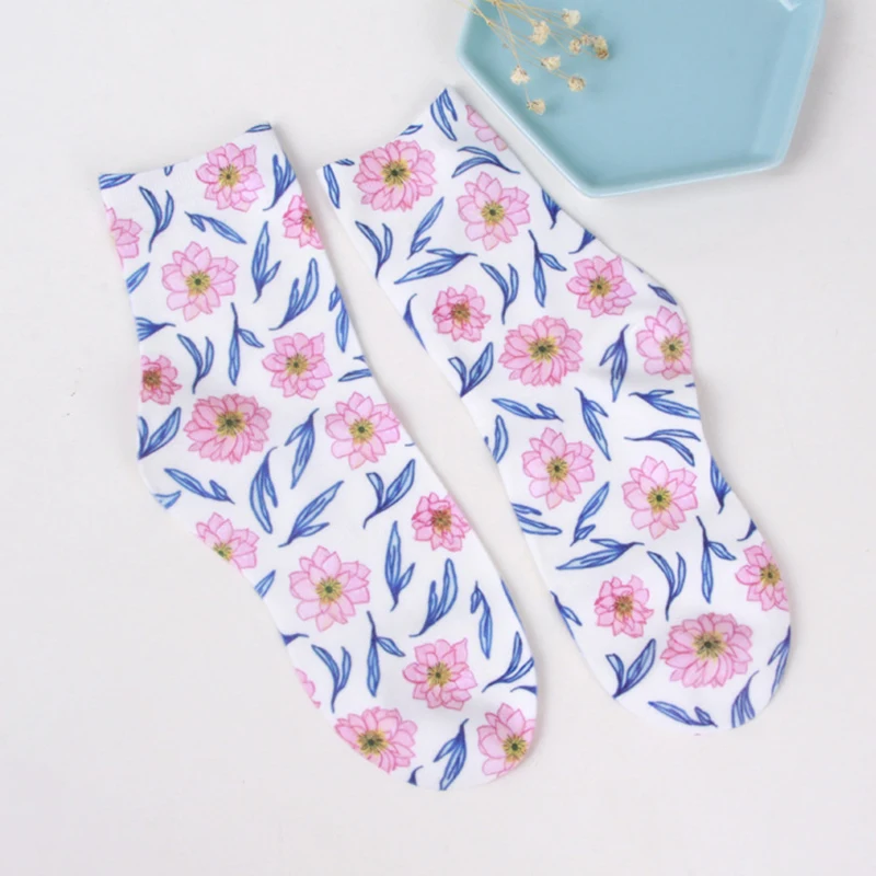 Носки женские винтажные с цветочным принтом хлопковые зимние в стиле ретро