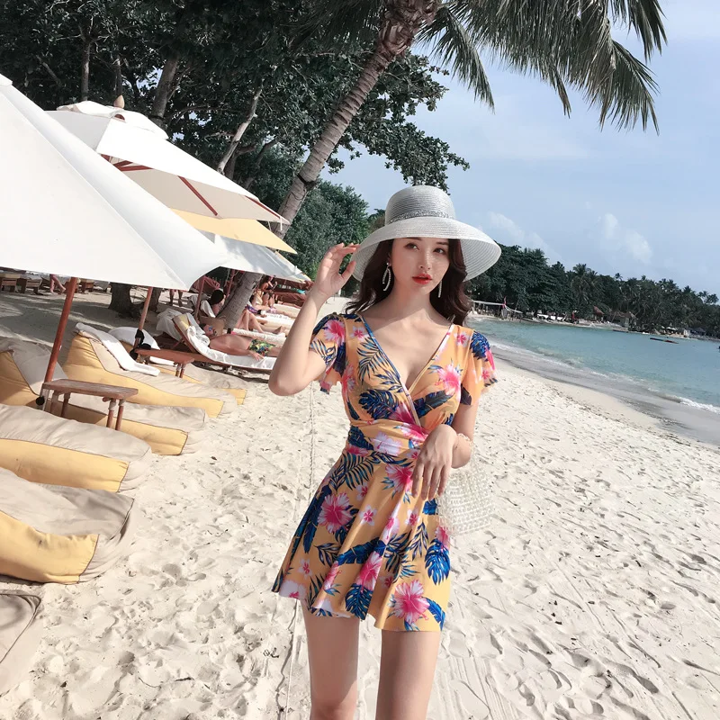 Новинка 2020 сексуальный цельный купальник с мультяшным принтом Женский