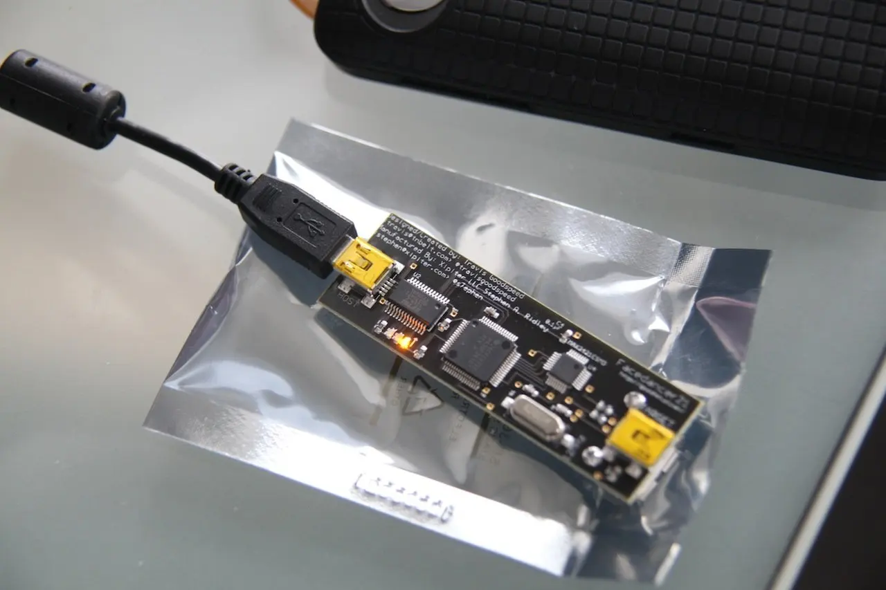 

FaceDancer21 USB simulation USB Fuzz test tool