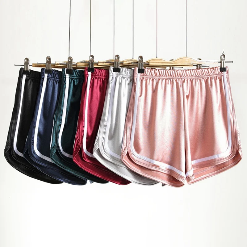 

Women's Summer Wild Sports Fitness Shorts Female Smooth Glossy Breathable Casual Running Shorts