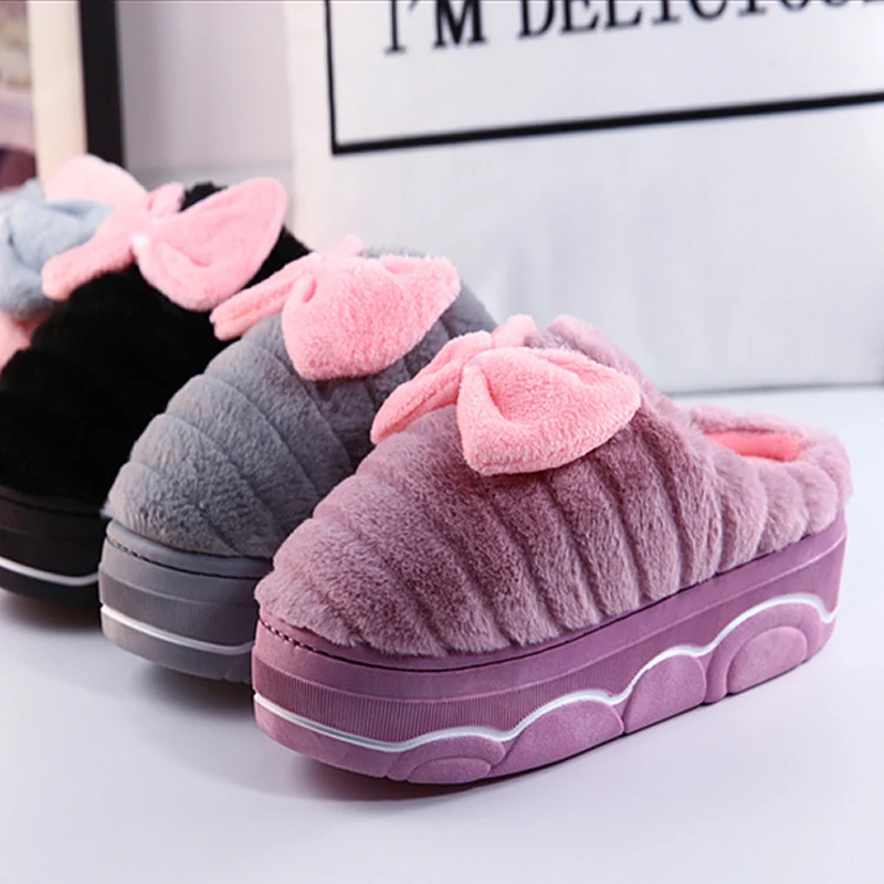 Женские меховые тапочки зимние теплые хлопковые на высоком каблуке 5 см с милым