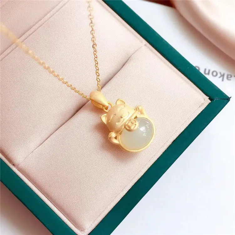 

Natural Hetian White Jade Jasper Inlaid S925 Sterling Silver Ancient Style Thick Gold Fortune Cat Pendant Color Retention