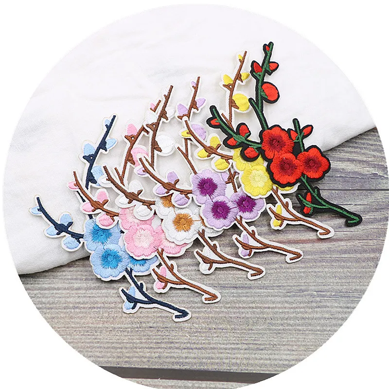 

50 шт./лот цветок сливы вышивка нашивки письма одежда аксессуары для украшения своими руками утюжок теплопередача аппликация Одежда