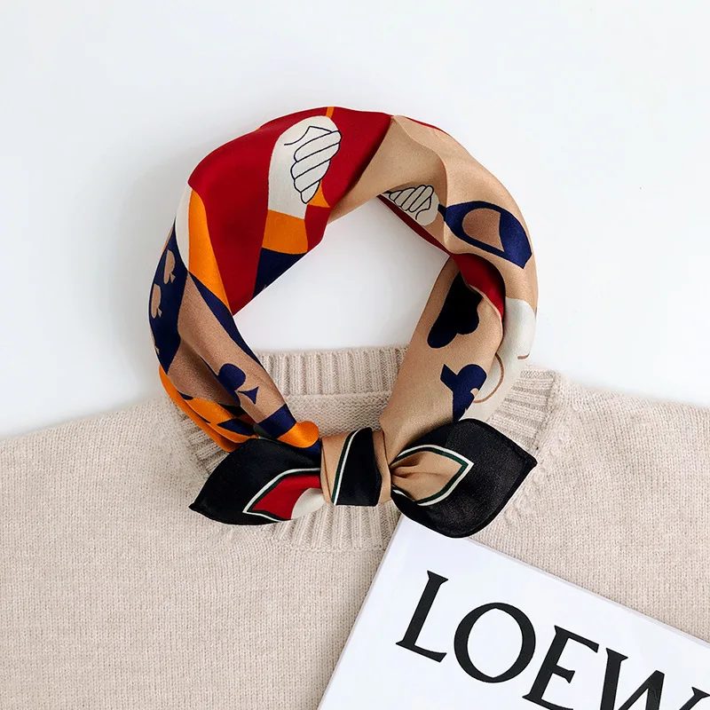 

2020 Fashion 100% Silk Square Neck Scarf for Women Luxury Cachecol Neckerchief Bandana Small Skinny Scarves 53*53CM