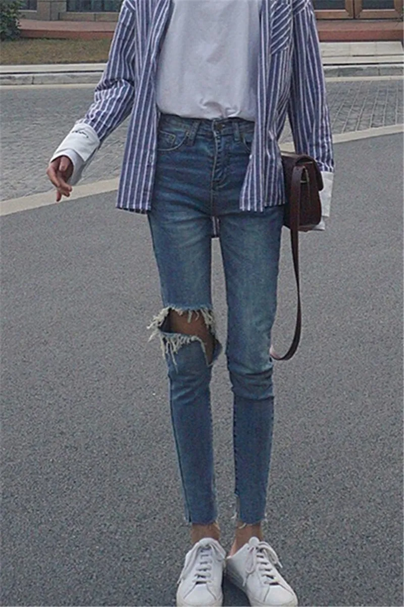 

Cropped high-rise slim-fit ripped jeans