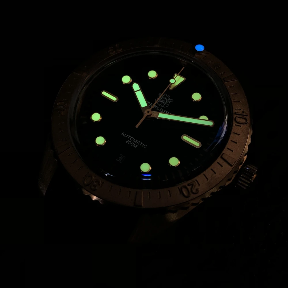

Steeldive Bronze Diver Watches Automatic Men Mechanical Watch Luminous Water Resistant 200M Leather Strap Bronze Buckle