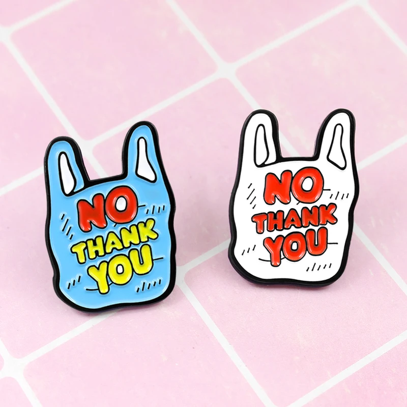 Зеленая пластиковая сумка двухцветная брошь мультяшная сырая эмалированная