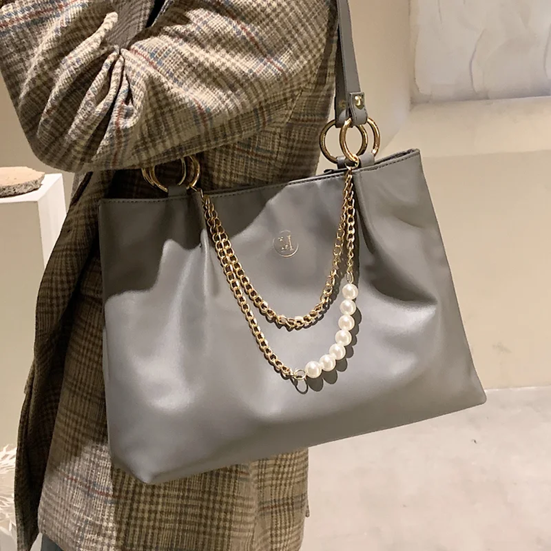 

Gray Women Shoulder Bags 2021 New Pearl Chain Design Tote Bag Big Pu Leather Hobo Handbags for Ladies Large Capacity Shopper Bag