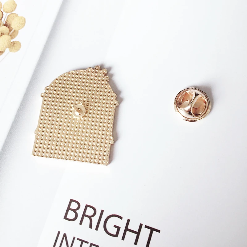 Эмалированная заколка в виде Ледяного Замка романтический металлический значок