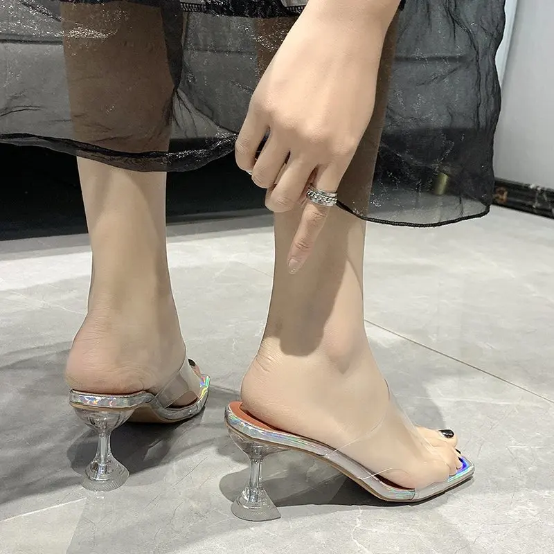 

2021 New Transparent Crystal Sun Flowers Buckle Womens Slippers Summer Square Toe Ladies Strange High Heels Sandals Shoes New