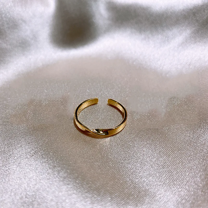

TIMEONLY Japanese Style Twisted Metal Open Rings for Women Ladies Delicate Forefinger Charms Ring Valentine Day Lover Jewelry