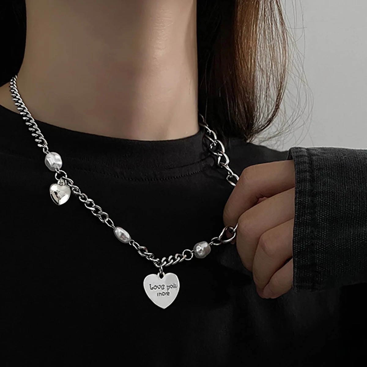 

Aprilwell One Piece Heart Pearl Necklace for Women Punk Aesthetic Letter "Love you more" Stamp Pendant Choker Chains Emo Jewelry