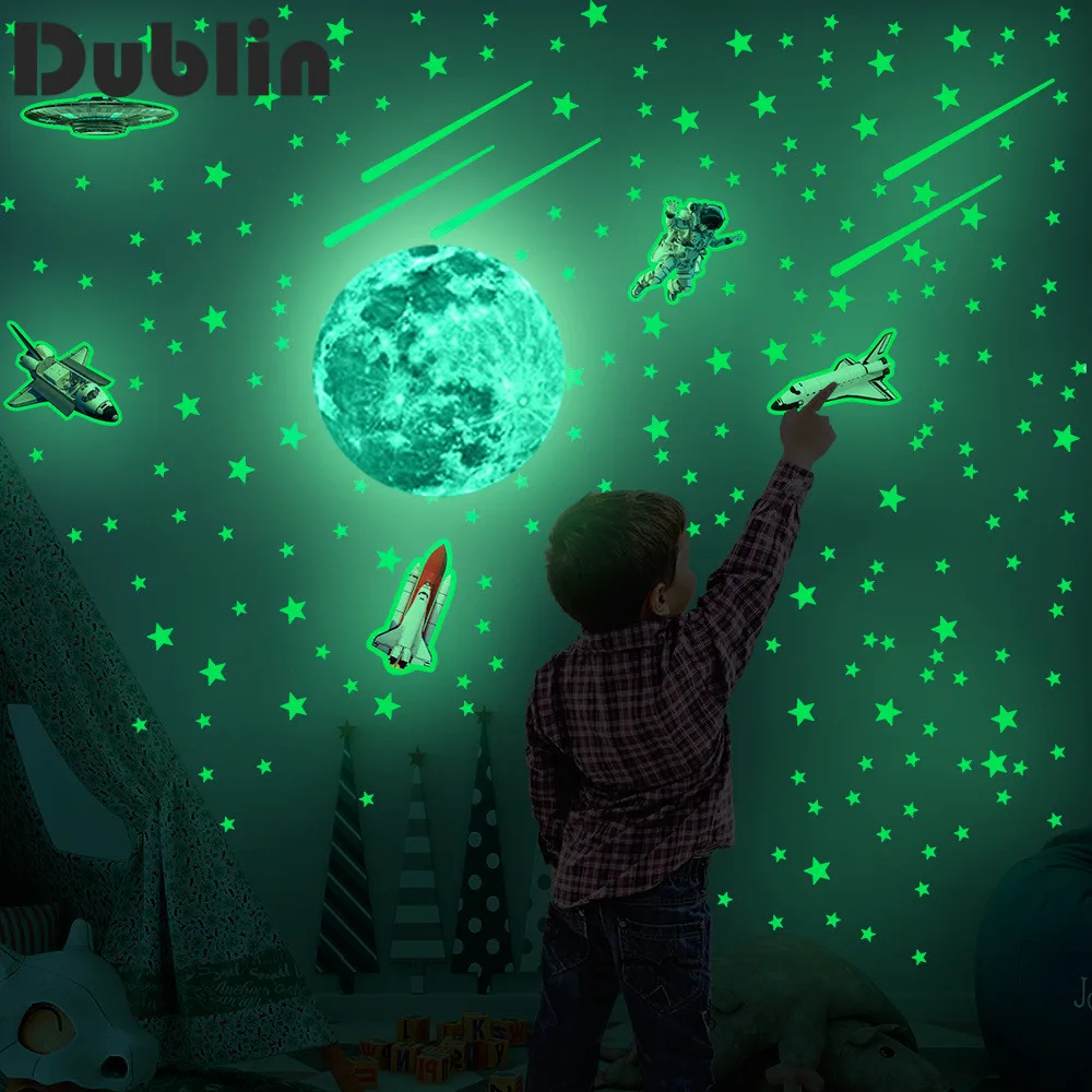 

Мультфильм светящиеся звезды и луна светящиеся наклейки Спальня украшения дома светится в темноте настенные наклейки флуоресцентные вини...