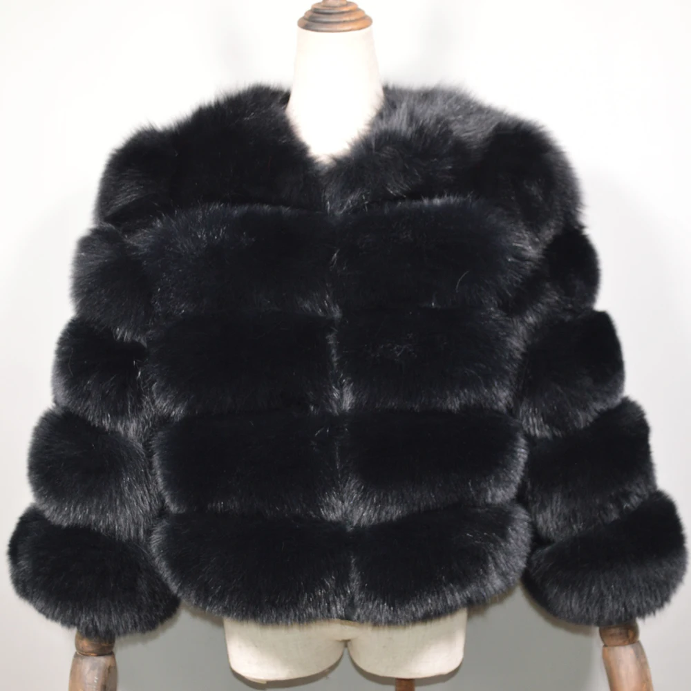 Женское короткое пальто из натурального Лисьего меха куртка 100% зимнее лисьего