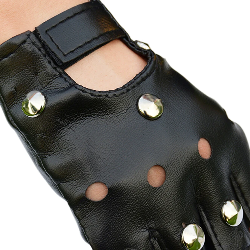 

Leather Fingerless Short Gloves Black Rivets Stud Half Finger Mittens Fashion