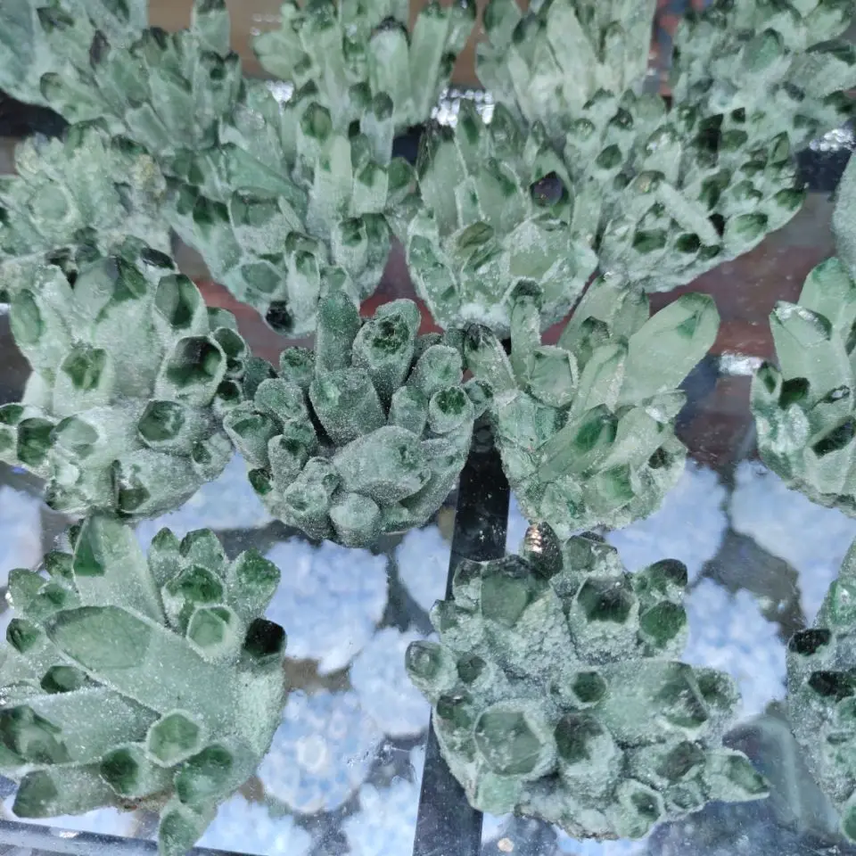 

300-900g Natural Green Ghost Phantom Quartz Crystal Cluster Healing Specimen