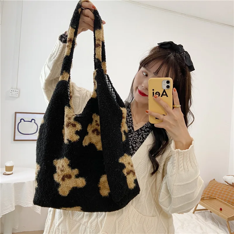 

Cute Bears Pattern Lambswool Totes Bags For Women Large Capacity Plush Shoulder Bag Casual Soft Plush Big Shopper Woman Handbags