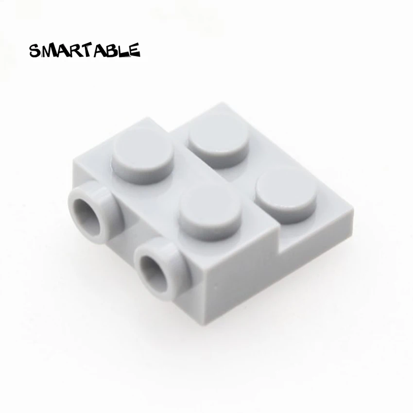 Специальный конструктор Smartable Plate 2x2 с двумя шпильками на боковой стороне детали