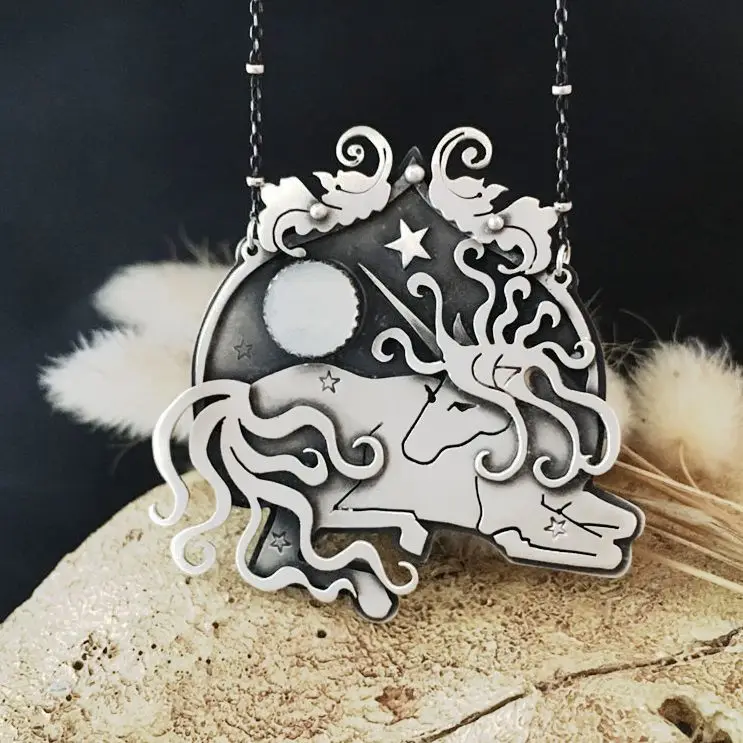 

Retro Handmade Diy Unicorn Woman Necklace Exquisite Fashion Charm Metal Pendant Necklace Clavicle Chain Female Jewelry Accessori