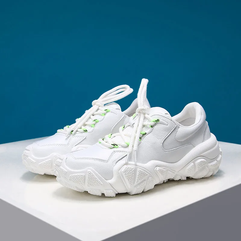 Женские кроссовки на танкетке белые кожаные платформе повседневная обувь осень