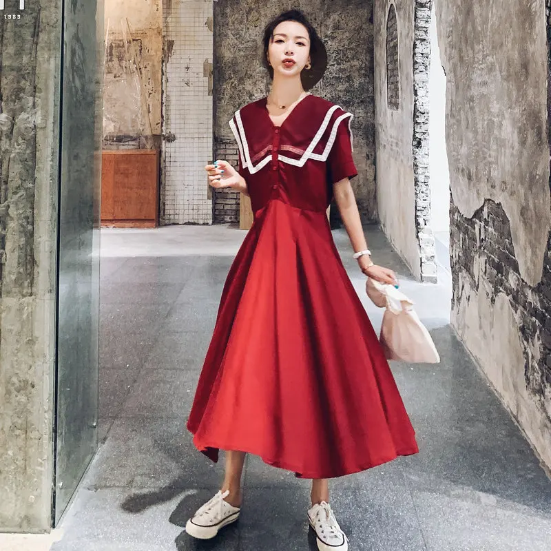 Женское красное платье с коротким рукавом и круглым воротником свободное