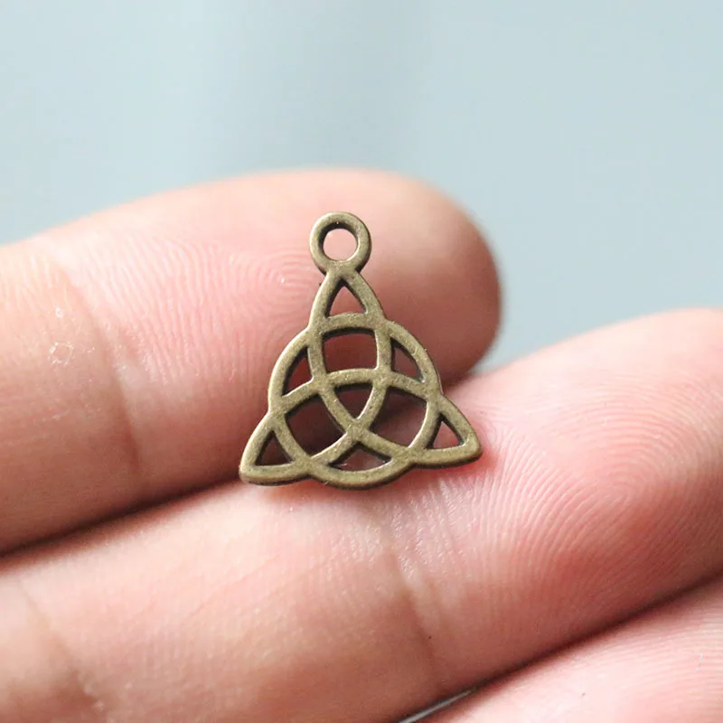 Тибетский Серебряный тройной узел языческая подвеска Wicca Готический 15x17 мм Подвески Ювелирные изделия изготовление аксессуаров браслет ожерелье серьги 10 шт - Окраска металла: Покрытие антикварной бронзой